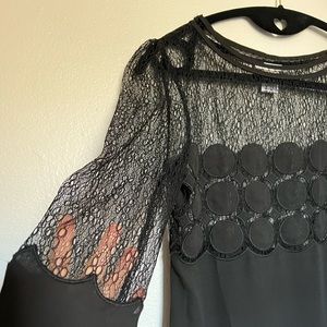 pretty blouse with gossamer lace. Sz small
